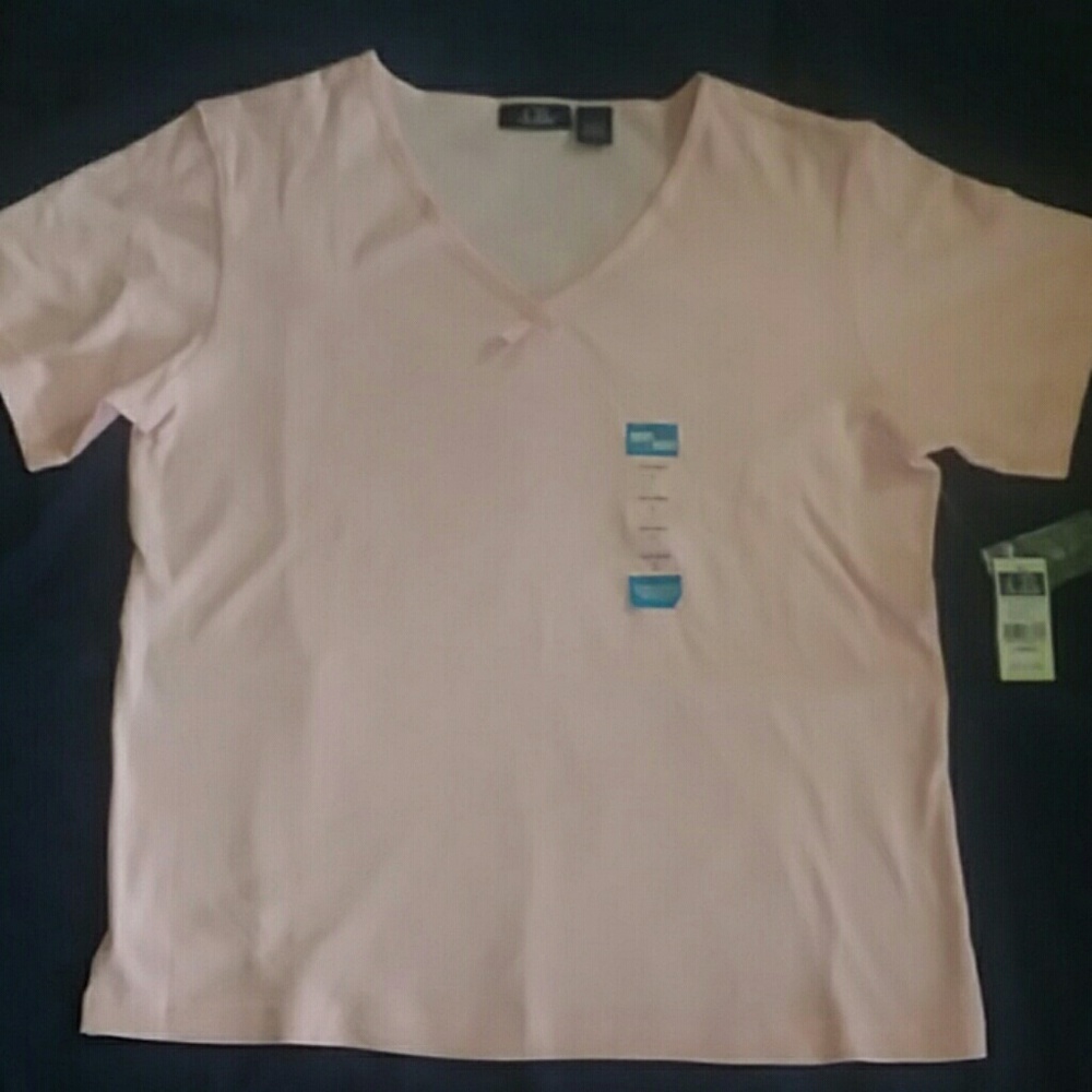 NWT light pink size L top